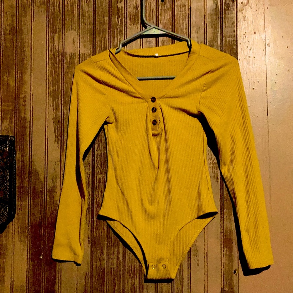 Brand: not known • size: extra small or small • very flexible fabric •